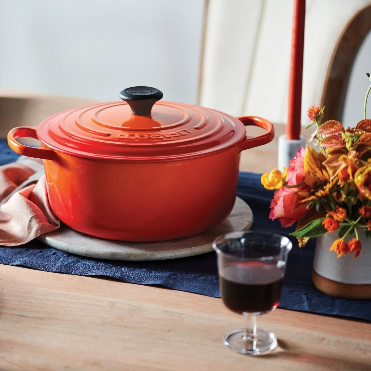 Cheapest ⭐ Le Creuset 5.5 Qt. Round Signature Cast Iron Dutch Oven | Flame Orange ???? 6 Cheapest ⭐ Le Creuset 5.5 Qt. Round Signature Cast Iron Dutch Oven | Flame Orange ???? - Image 4